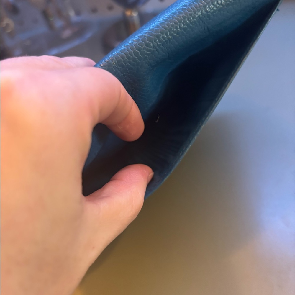 Chanel Electric Blue Caviar Leather Vintage Timeless Large Wallet - Picture 11 of 13